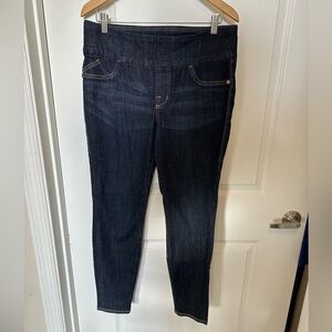 Rock & Republic slimming pull on jeans. Size 14